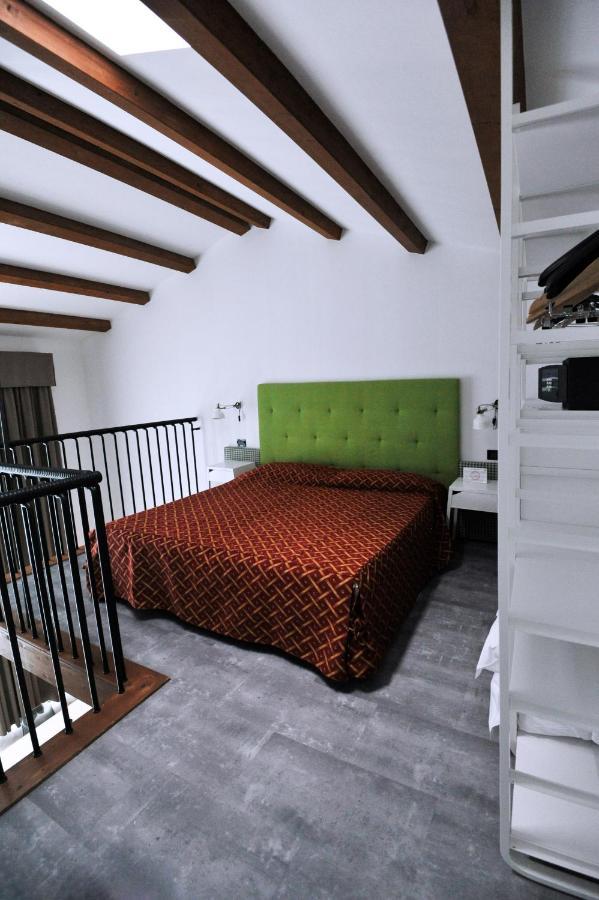 Hotel Marzia Holiday Queen Caorle Bagian luar foto