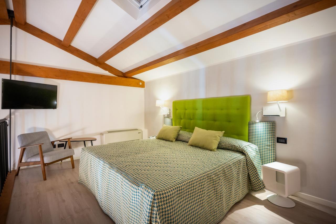 Hotel Marzia Holiday Queen Caorle Bagian luar foto